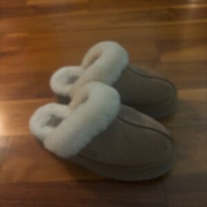 Platform ugg slippers